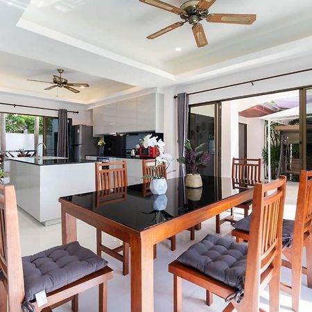 Villa Amaya, 2 Story Tropical Oasis With Green Hills View & Pool, Kamala Beach Buitenkant foto